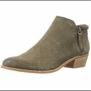 Steve Madden Suede Tobii Boots 7.5 Olive Green